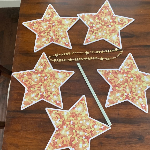 Yard/Lawn STAR Decor - Picture 1 of 5